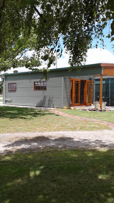 Sleepy Hollow Hideout - Hideout 1 - Whitsundays Accommodation 0