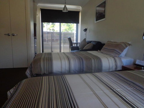 Smart Stayzzz Inns - Whitsundays Accommodation 1