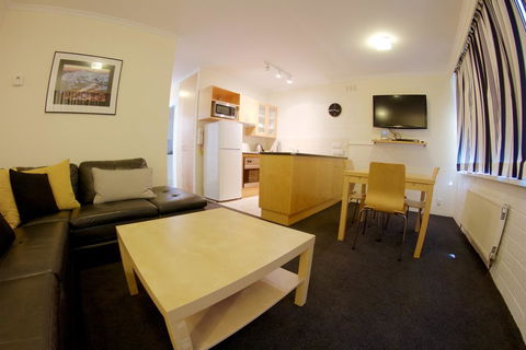 Snow Ski Apartments 09 - Whitsundays Accommodation 2