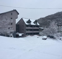 Snow Ski Apartments 18 - Whitsundays Accommodation