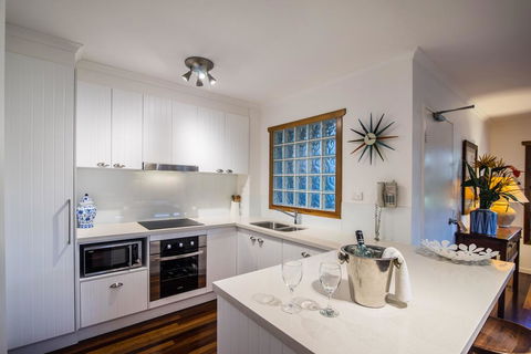 South Pacific Resort & Spa Noosa - Whitsundays Accommodation 0