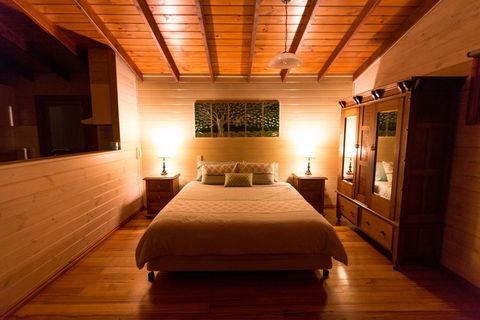 Southern Anchorage Retreat - Whitsundays Accommodation 1