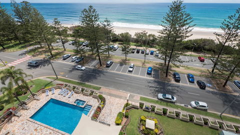 Southern Cross Beachfront Holiday Apartments - Whitsundays Accommodation 1