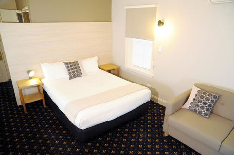 Sovereign Hill Hotel - Whitsundays Accommodation 1