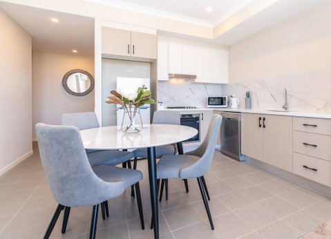 SP246-Brandnew Modern Apt In Penrith With Parking - Whitsundays Accommodation 3