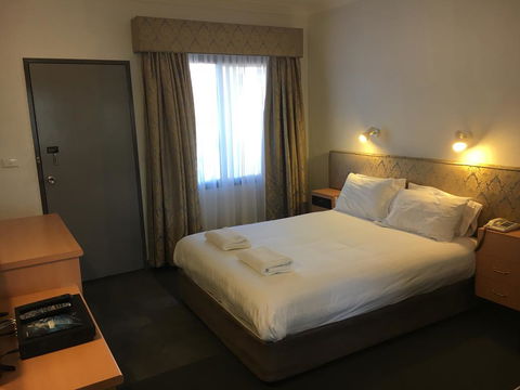 Spa Village Travel Inn - Whitsundays Accommodation 0