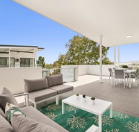 Spacious apartment with generous entertaining - Whitsundays Accommodation