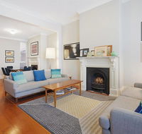 Spacious Victorian With Harbour View Terrace - Whitsundays Accommodation