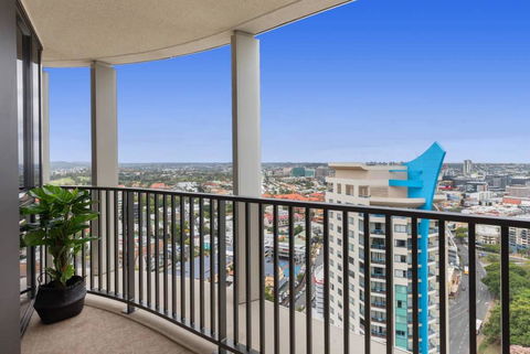 SPIRE - Fast Internet Monthly Stays W Carpark - Whitsundays Accommodation 3