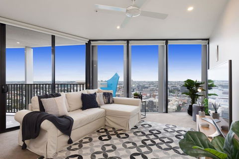 SPIRE - Fast Internet Monthly Stays W Carpark - Whitsundays Accommodation 0