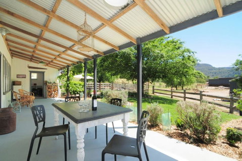 Spring Grove Dairy - Picturesque Views! - Whitsundays Accommodation 2