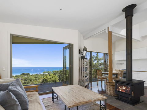 Spring House - Whitsundays Accommodation 1