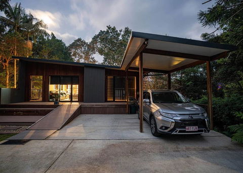 Springbrook25 Upper Apartment - Whitsundays Accommodation 1