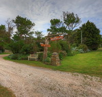Stanley Lakeside Spa Cabins - Whitsundays Accommodation