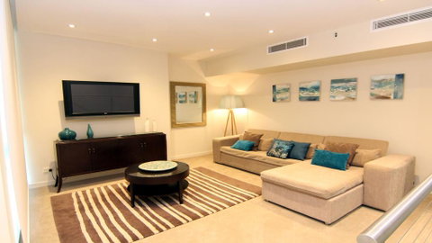 Strand Beachside 1003 - Penthouse - Whitsundays Accommodation 3