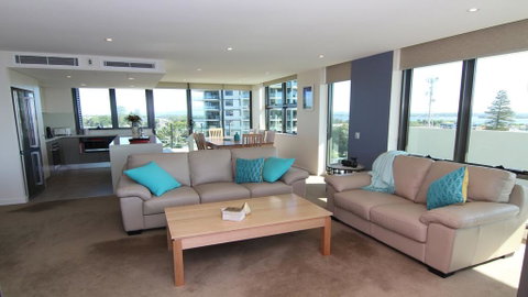 Strand Beachside 701 - Whitsundays Accommodation 2