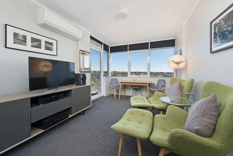 Stunning Ocean View Apartment !!! - Whitsundays Accommodation 1