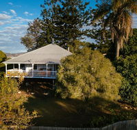 Stunning Queenslander - Whitsundays Accommodation