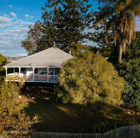 Stunning Queenslander - Whitsundays Accommodation 0