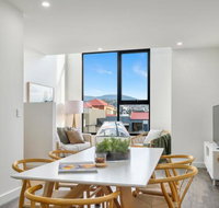 Stylish Townhouse - Whitsundays Accommodation