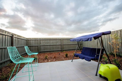 StylishTownhouse@Narre Warren/TrainStation/SC - Whitsundays Accommodation 1