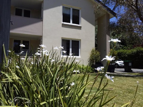 Subistay - Whitsundays Accommodation 0