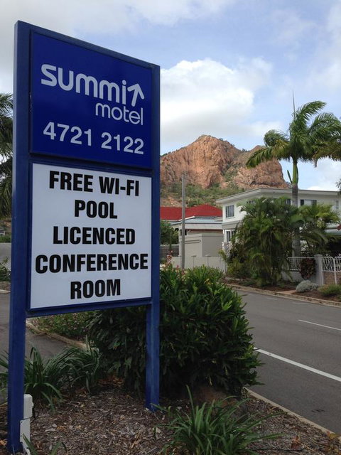Summit Motel - Whitsundays Accommodation 3