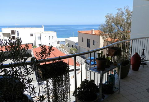 Sun, Sand, Sea And Salty Kisses Cottesloe Beach House - Whitsundays Accommodation 0