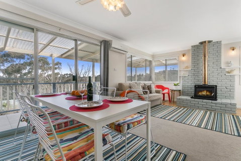 Sunflower Cottage - Whitsundays Accommodation 2