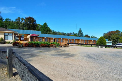 Sunflower Motel - Whitsundays Accommodation 2