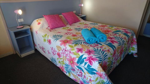 Sunflower Motel - Whitsundays Accommodation 1