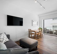 Sunlit 1 Bedroom Apartment right at Bondi Beach - Whitsundays Accommodation