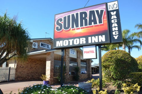 Sunray Motor Inn - Whitsundays Accommodation 3