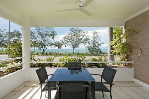Sunset On Nightcliff - Whitsundays Accommodation 3