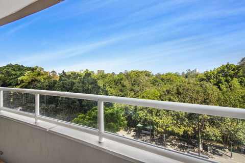 Super Convenient Apartment With Garden Views - Whitsundays Accommodation 0