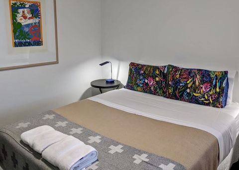 Superb 2 BR Apartment Minutes To CBD- Cen8 - Whitsundays Accommodation 3