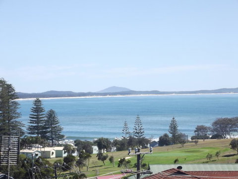 Surf Break & Ocean Break - Whitsundays Accommodation 0