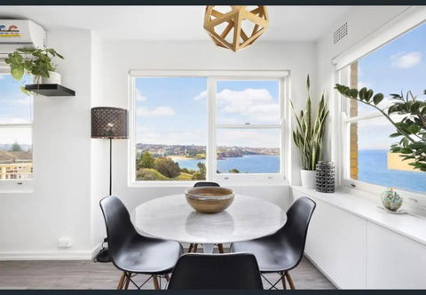 SurfSide Escape In Coogee - Whitsundays Accommodation 1