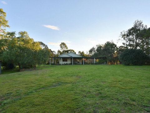Tabitha Hill Homestead - Whitsundays Accommodation 3