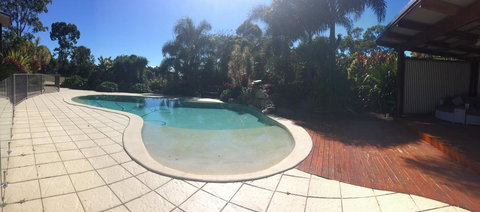 TAKURA HEIGHTS Modern Country Apartment With Pool Access - Whitsundays Accommodation 1