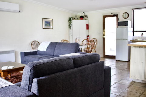 The Apartment - Moyston - Whitsundays Accommodation 0