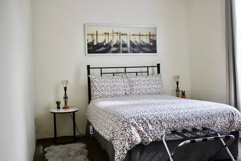 The Apartment - Moyston - Whitsundays Accommodation 1