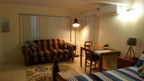 The Beach B&B Shellharbour - Whitsundays Accommodation 2