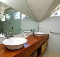 THE BEACH HOUSE - Whitsundays Accommodation
