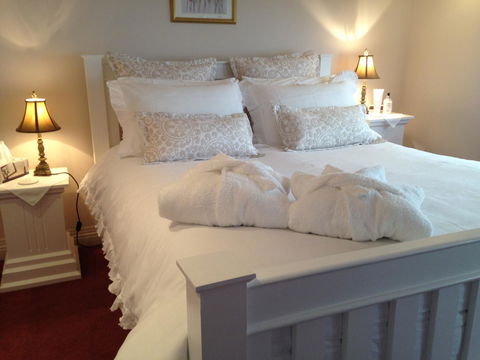 Ellie\'s Cottages - Whitsundays Accommodation 0