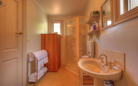 Ellie\'s Cottages - Whitsundays Accommodation 17