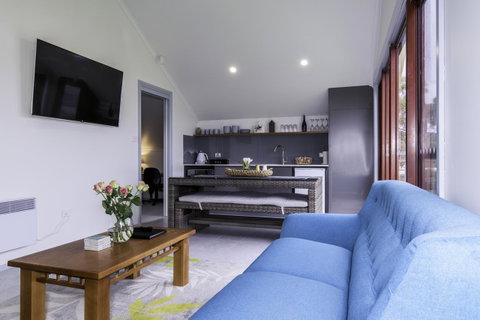 South Arm Luxury Loft - Whitsundays Accommodation 12