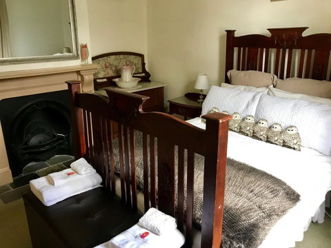 Eliza Cottage - Whitsundays Accommodation 13