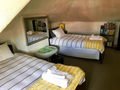 Eliza Cottage - Whitsundays Accommodation 18