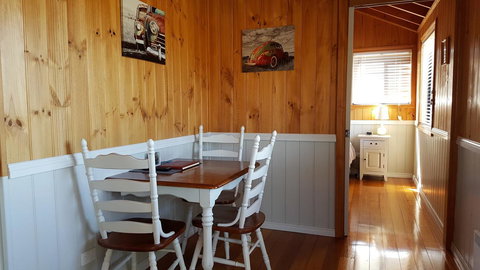 Hazelcreek Cottages - Whitsundays Accommodation 19